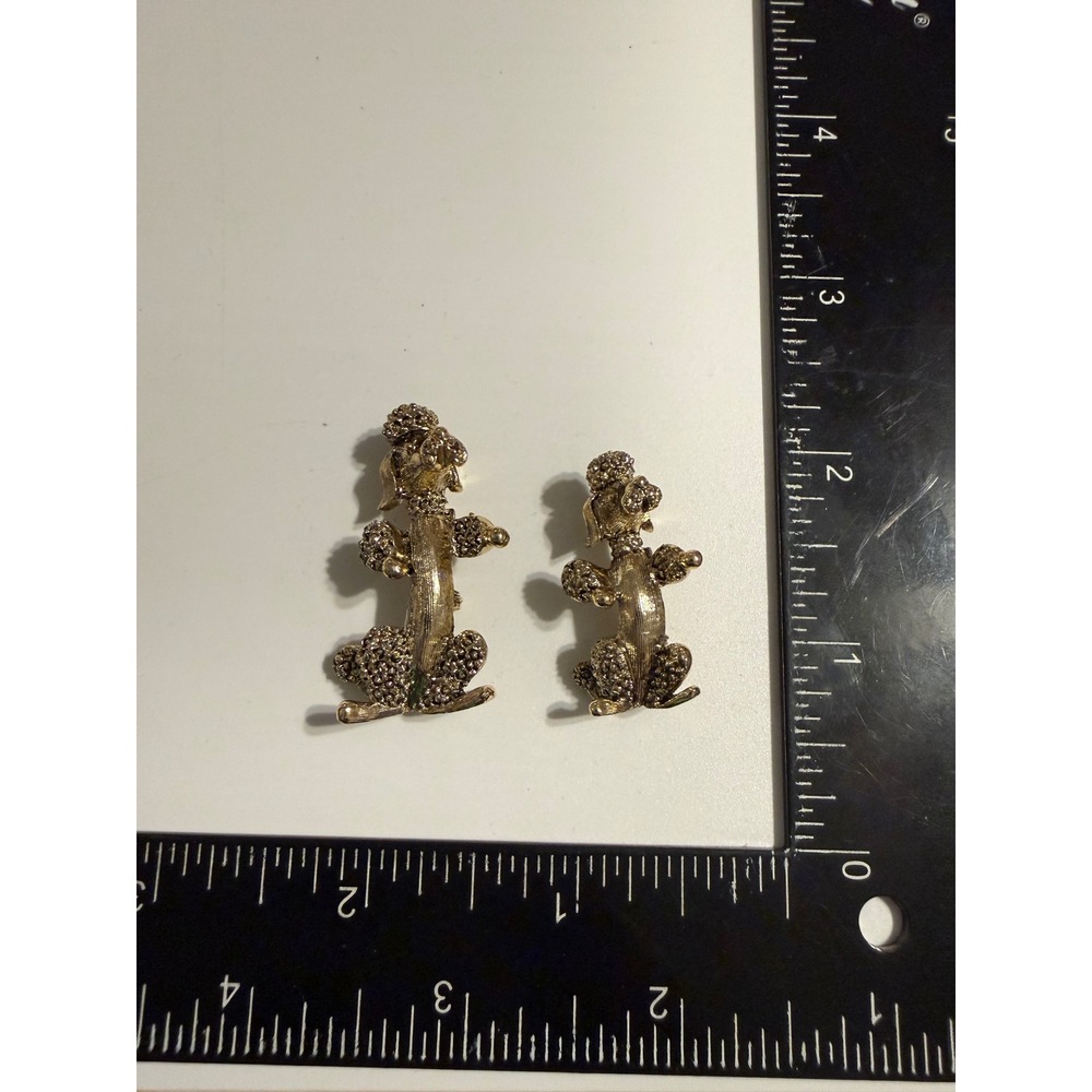 Gerrys Vintage Gold Tone Poodle Brooch Set Textured Dog Pins Mid Century Jewelry - Picture 2 of 5